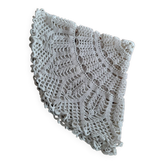 Crochet cotton placemat