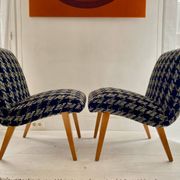 Pair of Knoll 'Vostra' armchairs