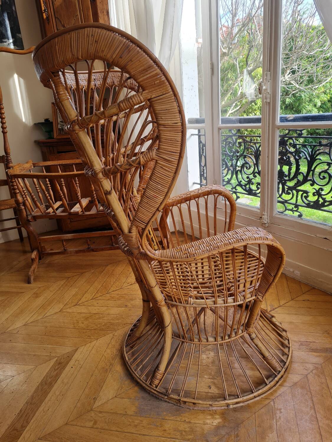 Gio Ponti and Lio Carminati vintage armchair. Bonacina edition 1950.
