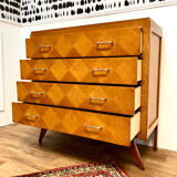 Compass feet dresser