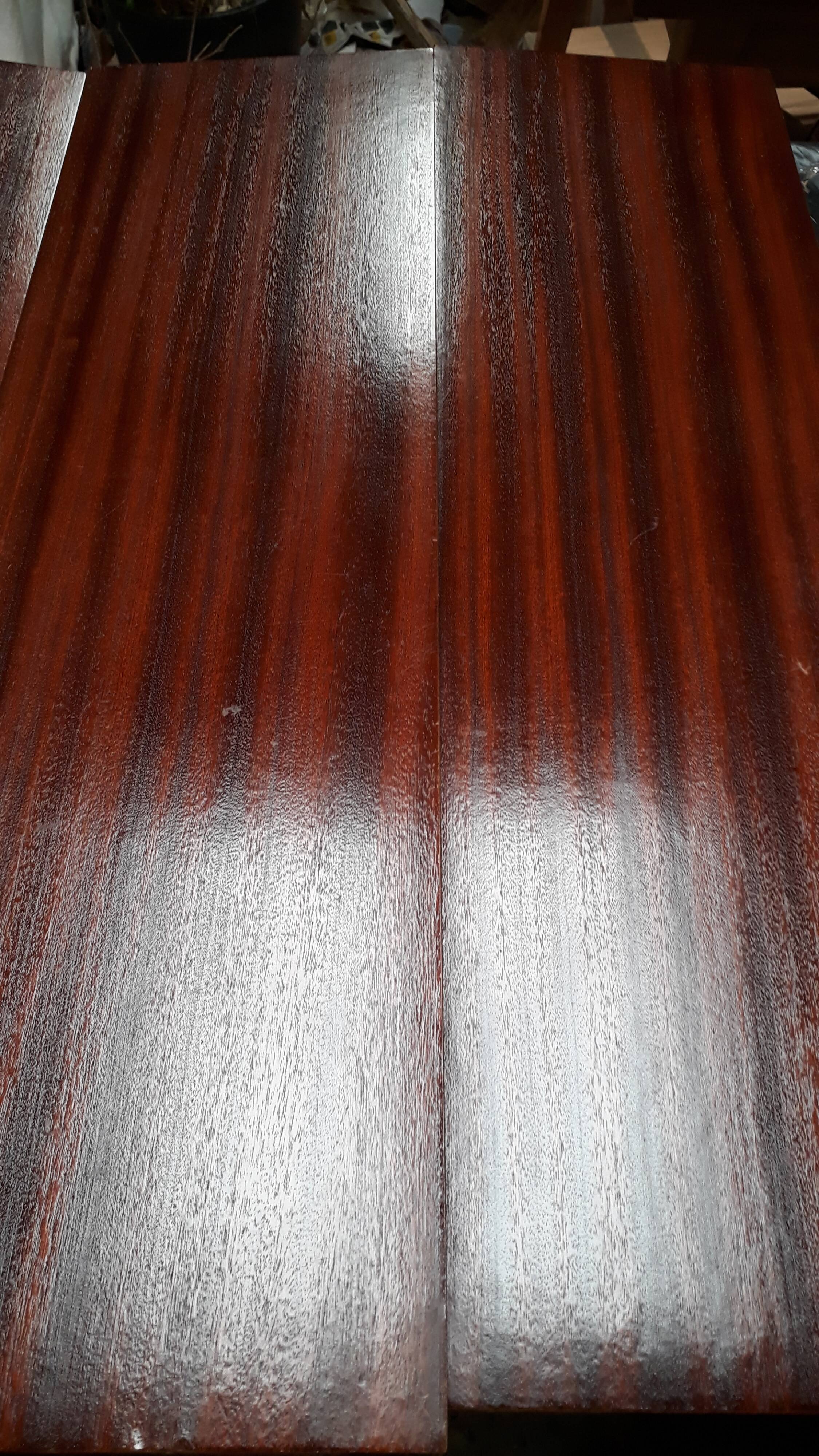 Scandinavian floor 1940 has 50 tomado, steel and 3 trays 65x19. Wooden mahogany plating