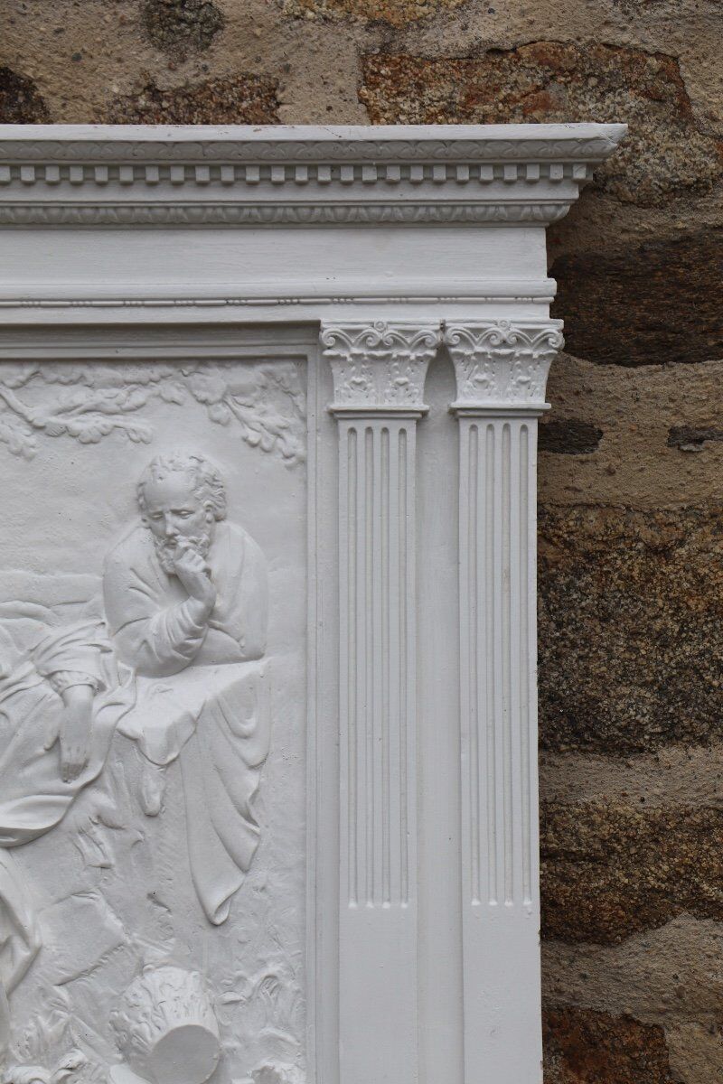 Bas-relief in plaster
