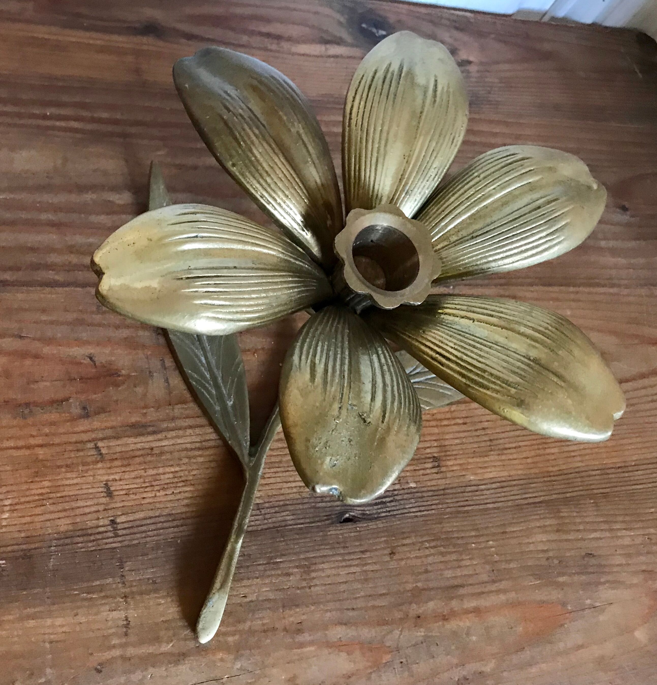 Vintage brass flower ashtray