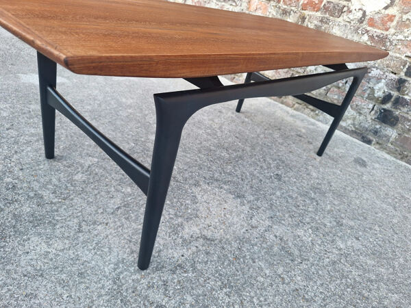 Table basse vintage en teck, meuble ancien
