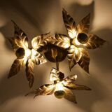 Willy Daro flower ceiling light.