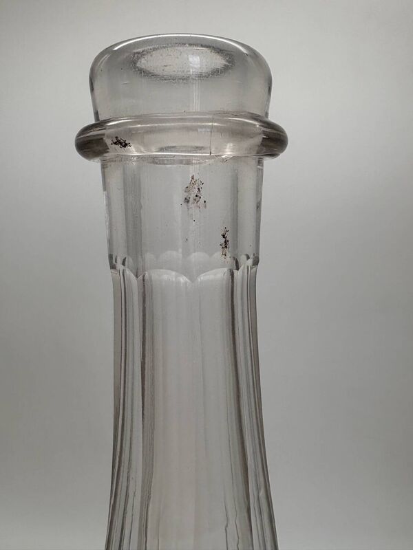 Ancienne carafe en cristal gravé Rhum, XIXeme