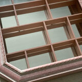 Vitrine murale pour miniatures