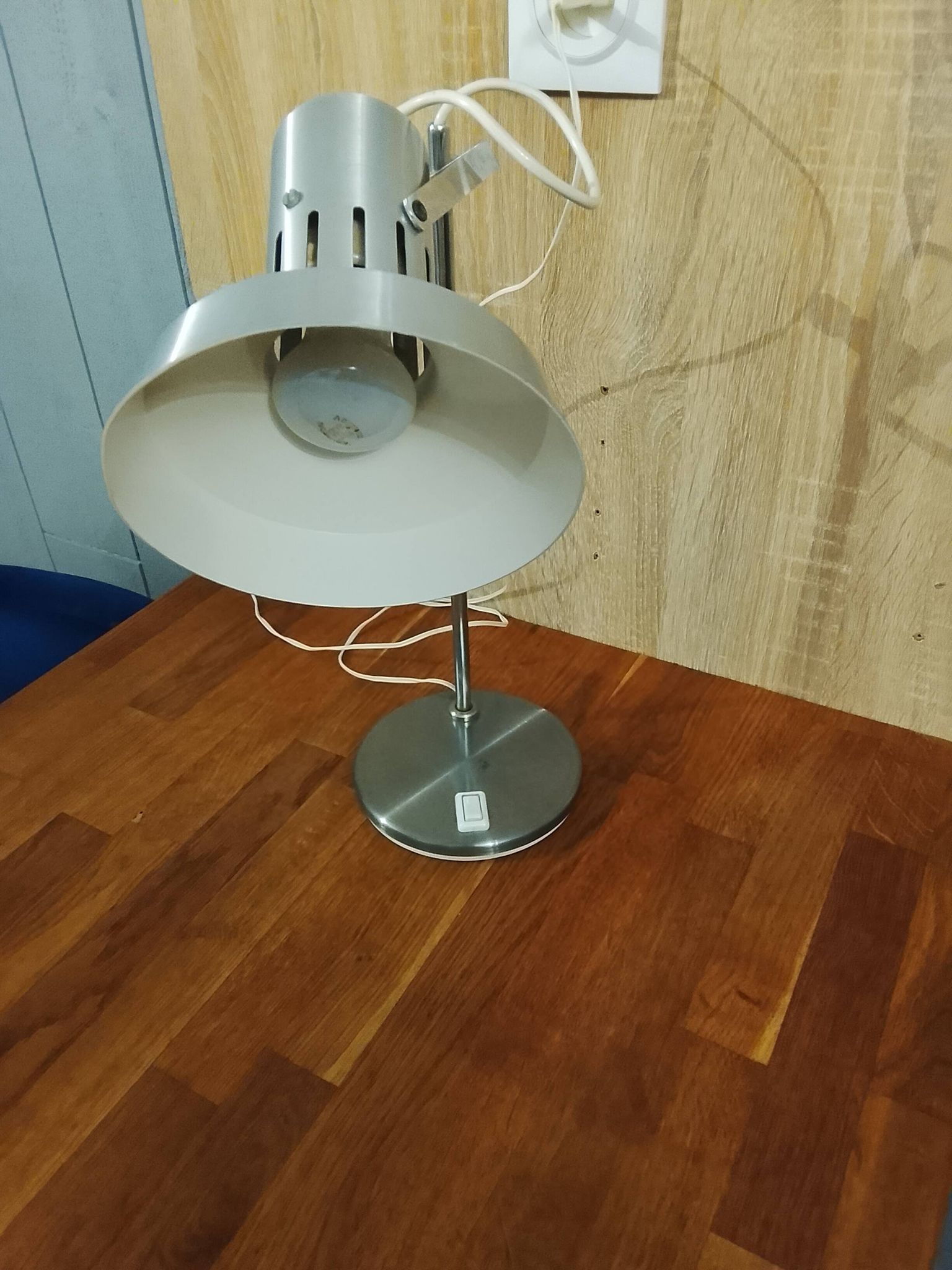 Aluminor desk lamp