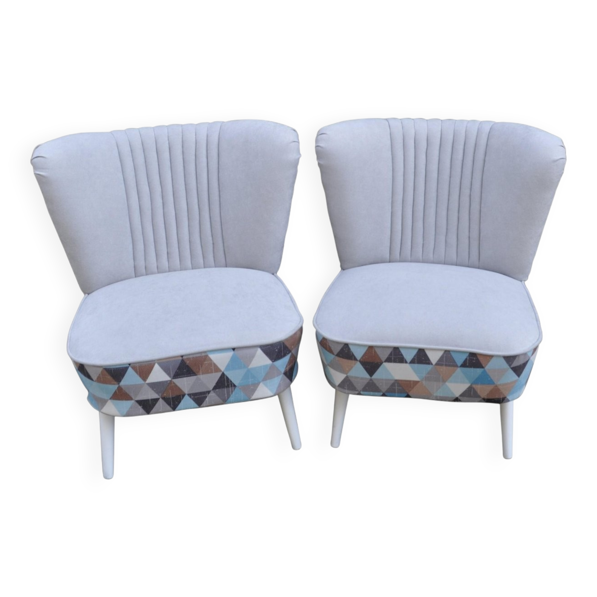Set of 2 vintage multicoloured cocktail chairs in fabric and wood from the 1950s.