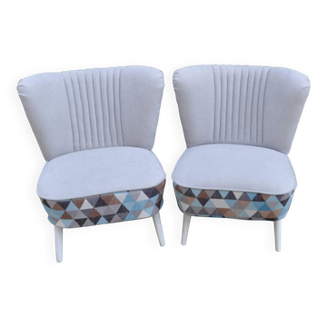 Set of 2 vintage multicoloured cocktail chairs in fabric and wood from the 1950s.