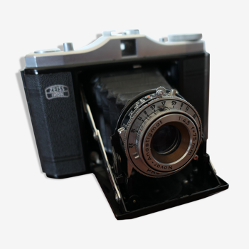 Zeiss ikon film camera