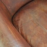 Comfortable, Spacious Sheepskin Leather Club Chair with a Loose Seat Cushion