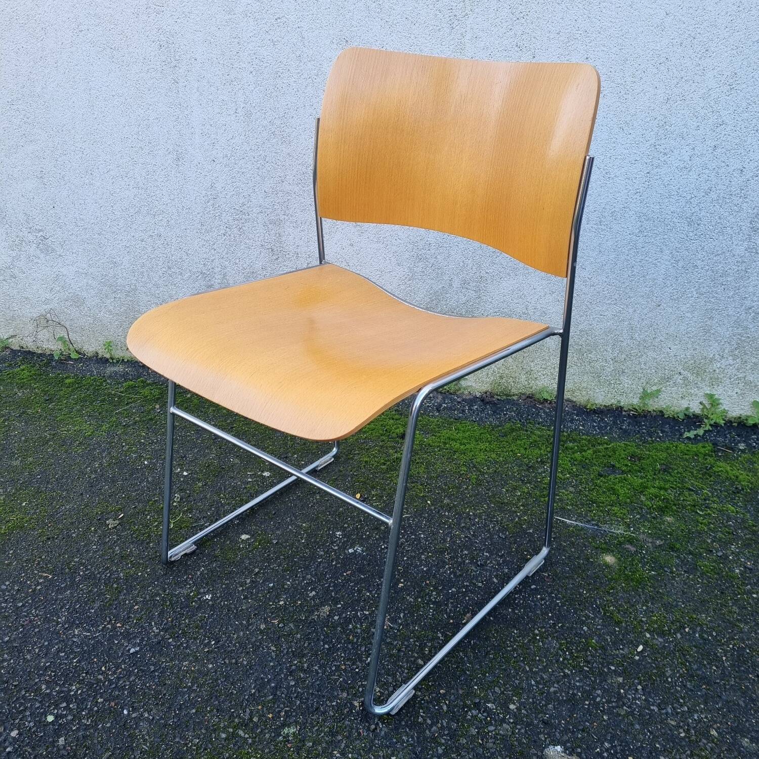 David Rowland 40/4 wooden chair