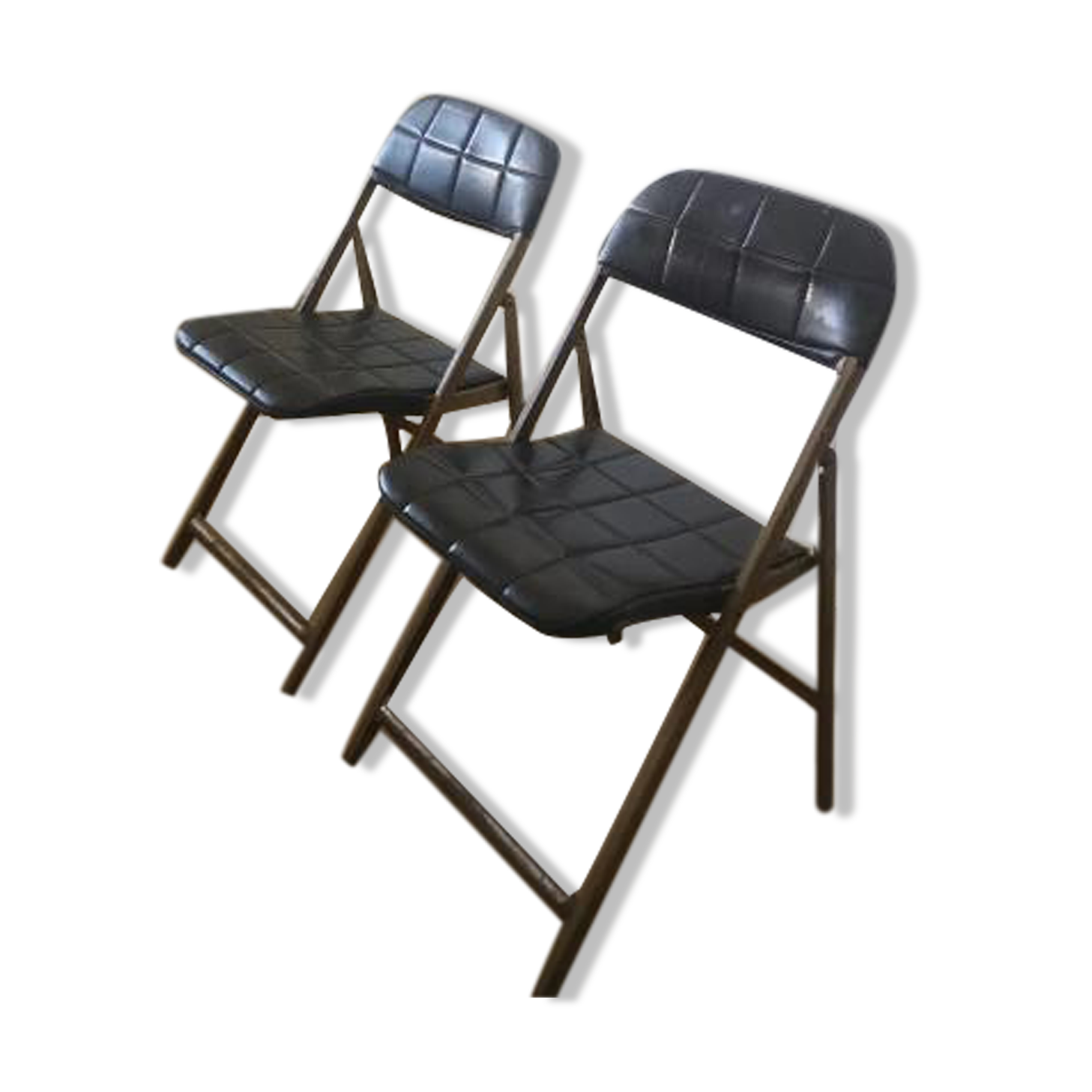 Pair of folding chairs 70