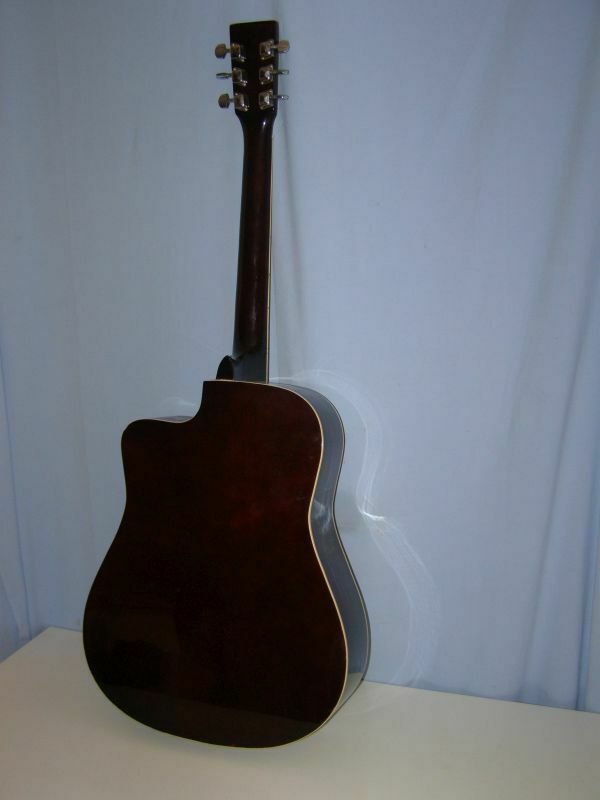6-string folk guitar "Jervis" with stand support