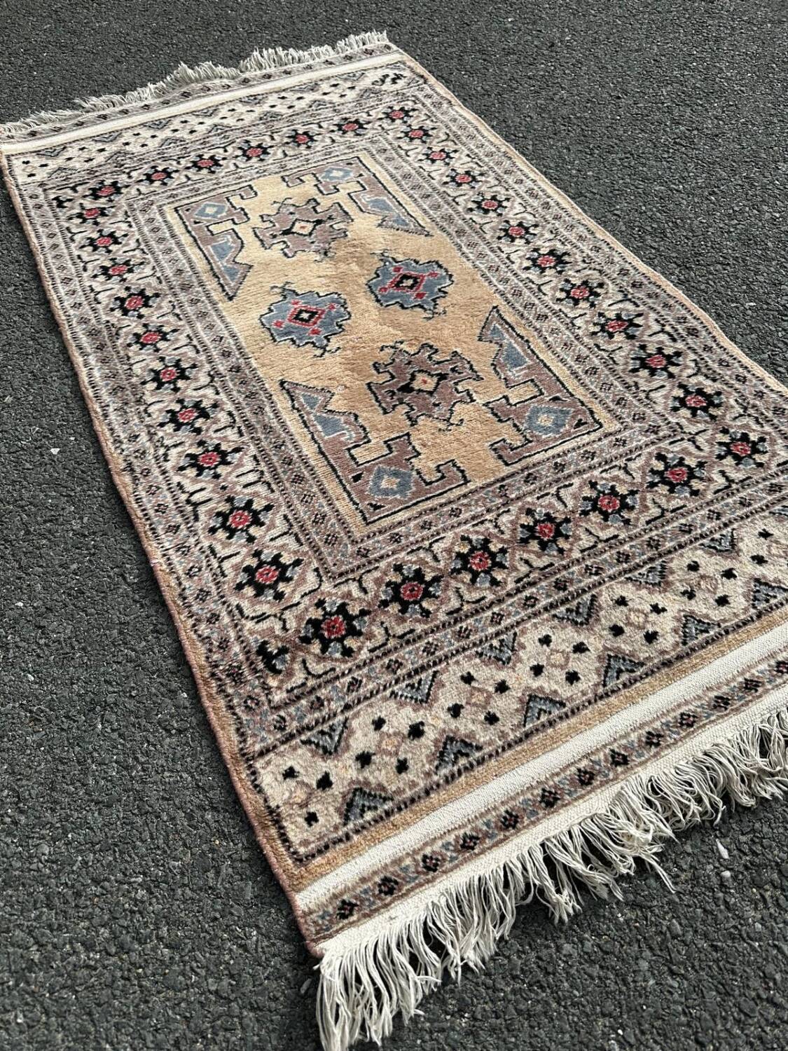Handmade Persian Rug