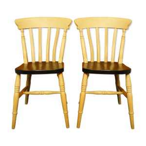 Paire de chaises Windsor en hêtre massif