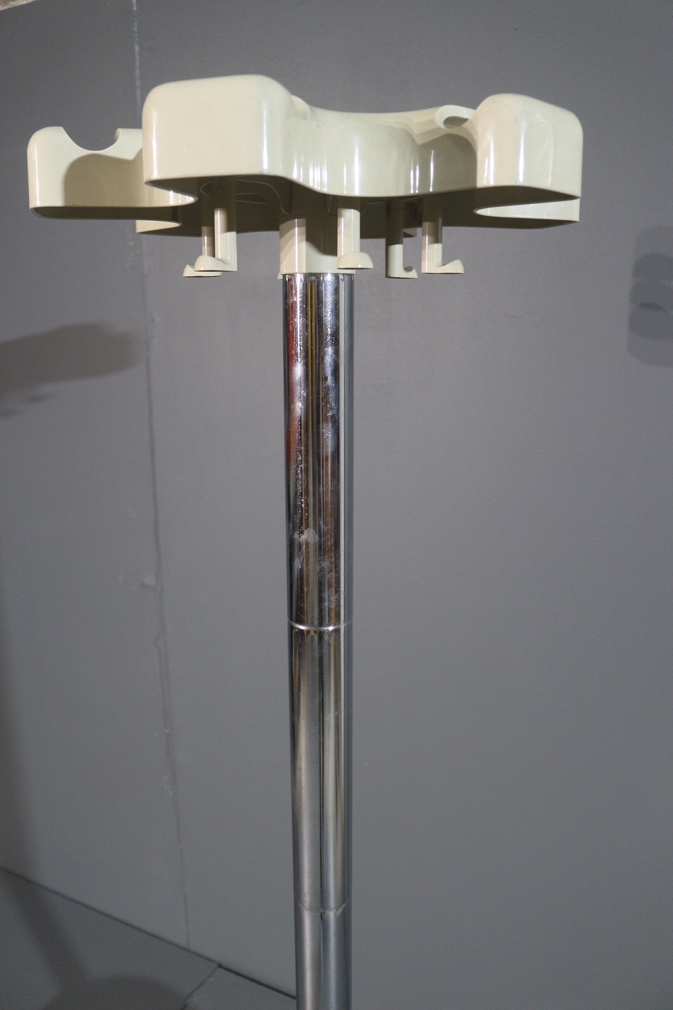 1970. Coat rack Roberto Lucchi and Paolo Orlandini for Velca Legnano, 1970s