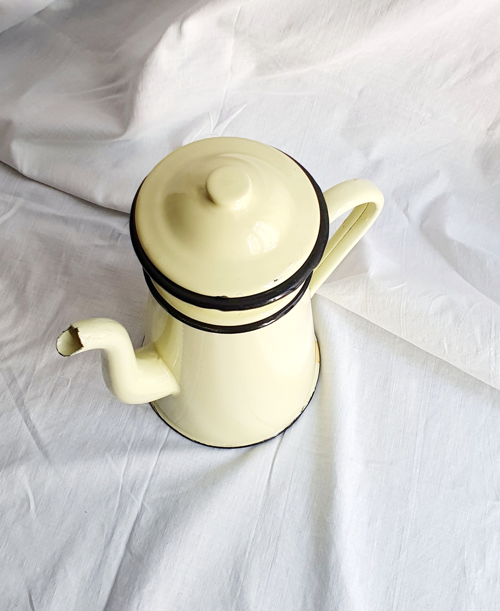 Vintage yellow enamelled coffee maker