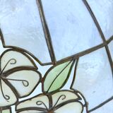 Mother-of-pearl and brass suspension