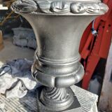 Vase medicis en fonte