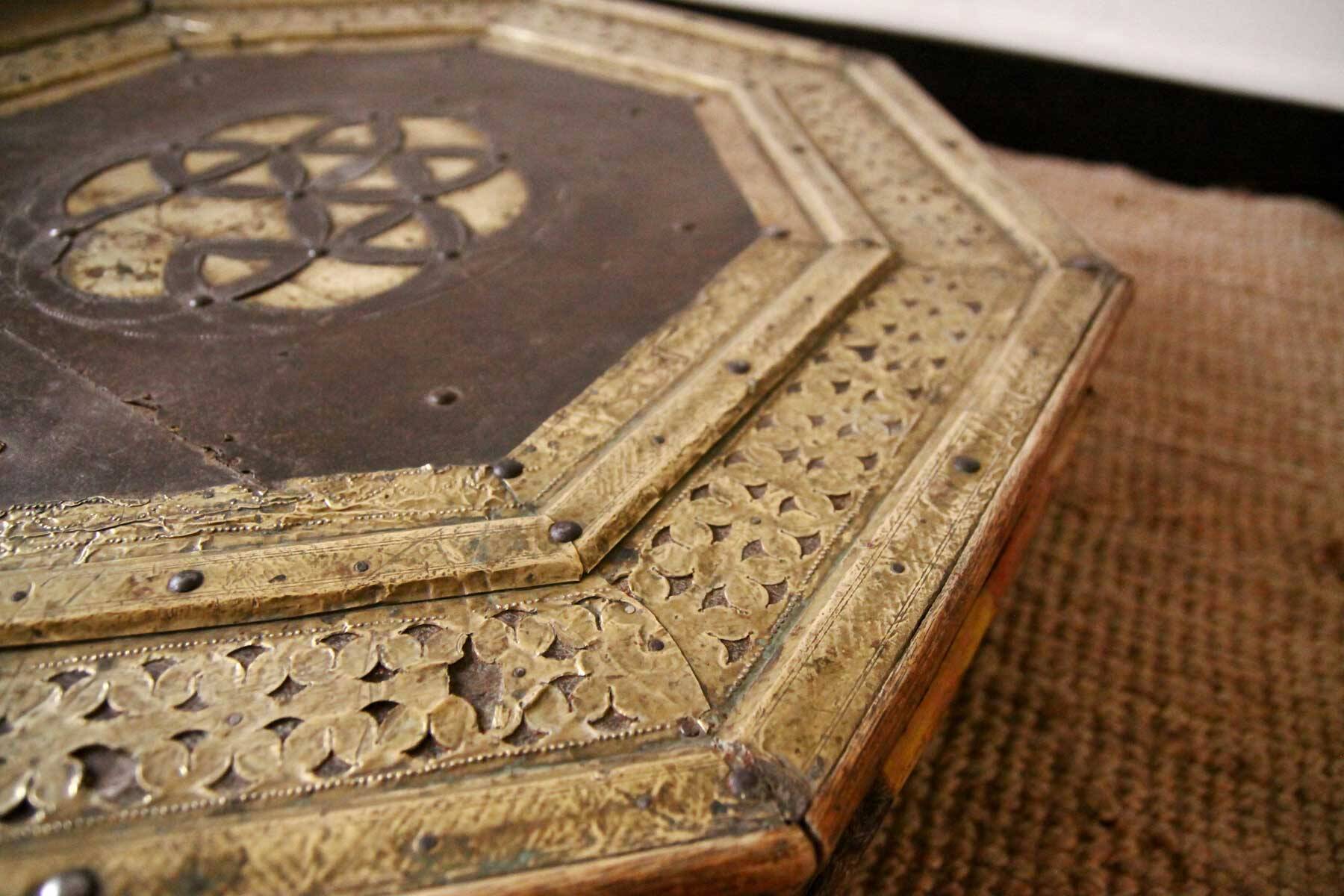 Bajot Indian coffee table