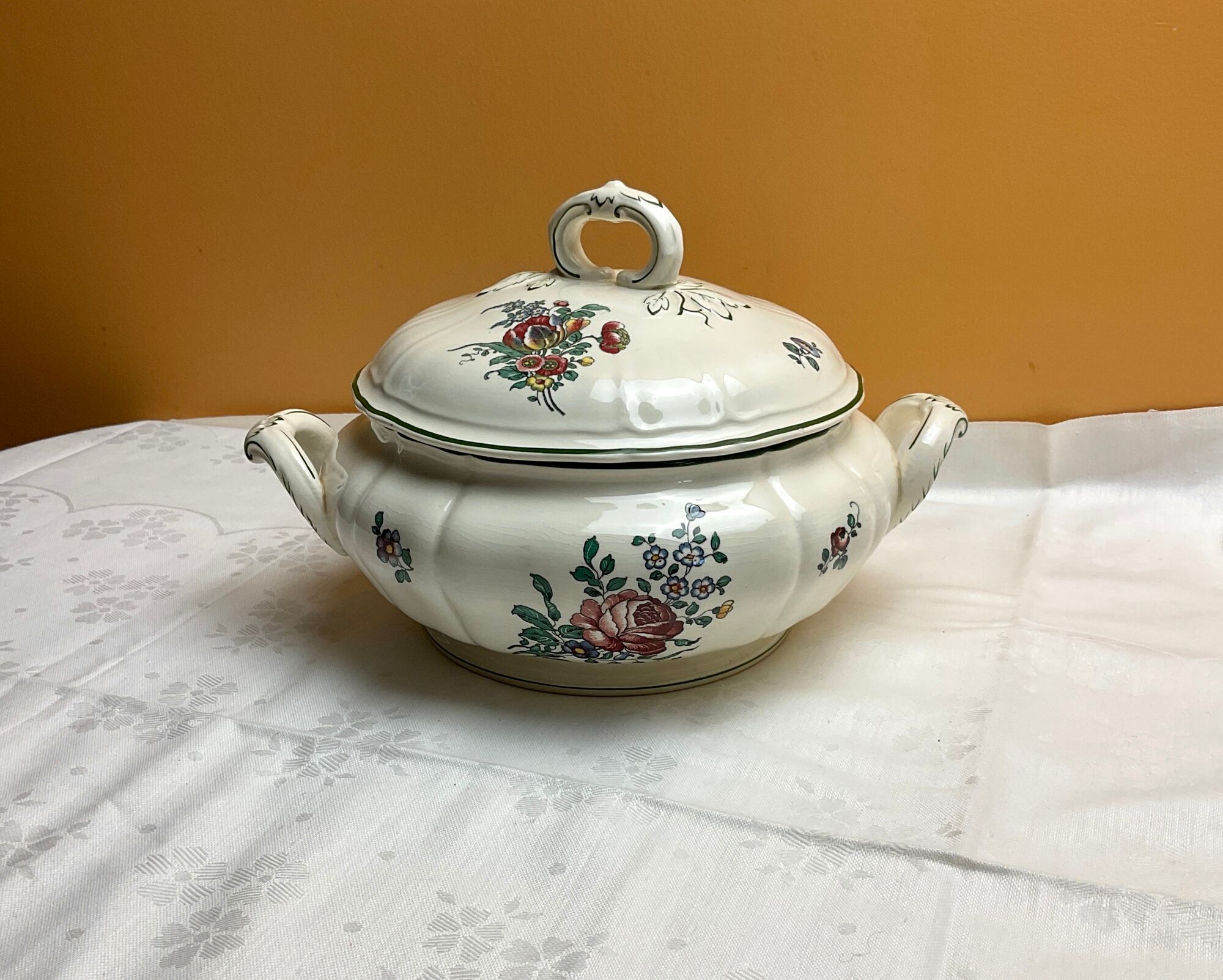 Former Vegetable Soup Pot Villeroy and Boch Mettlach Saarland