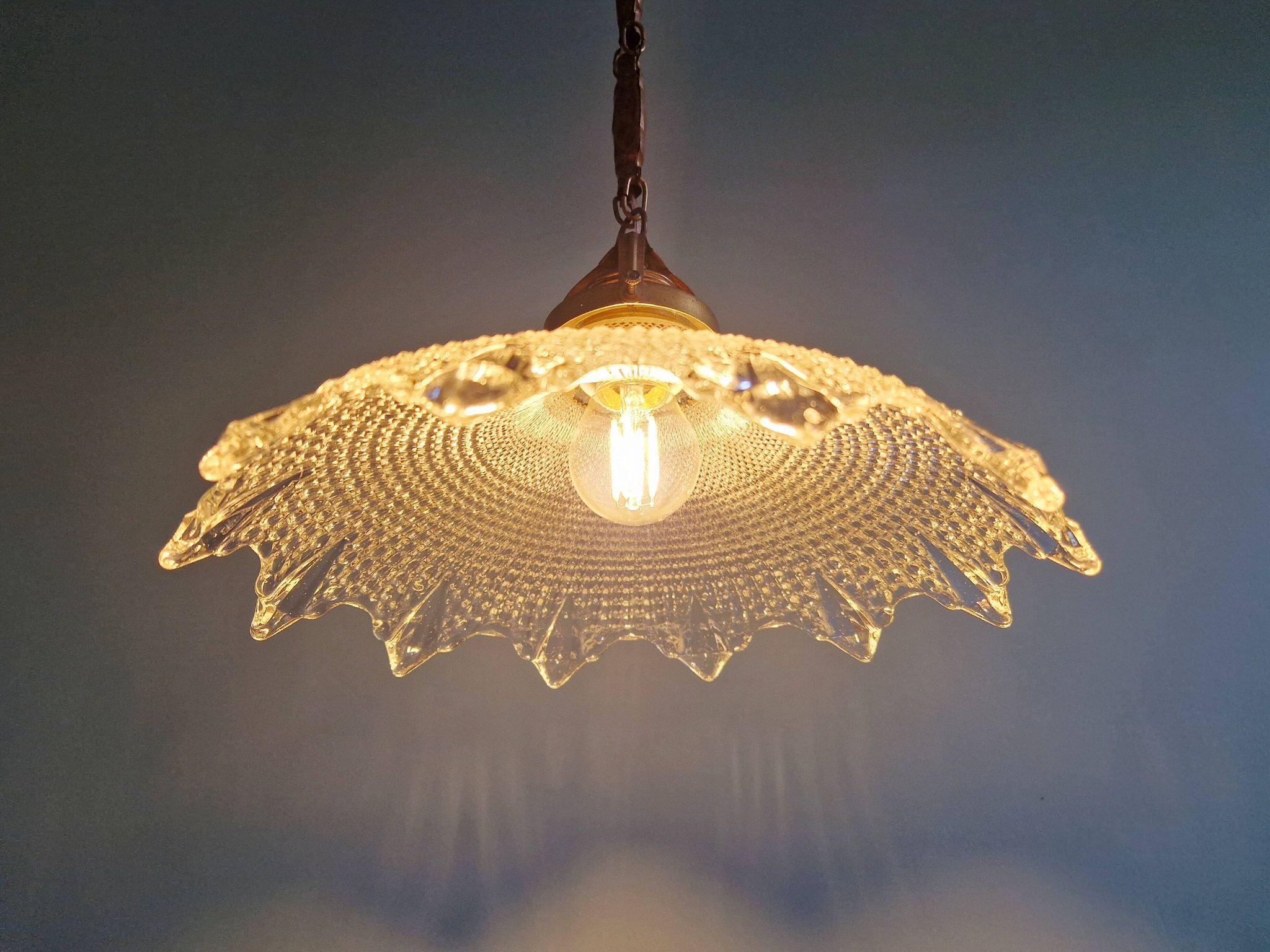 Art Deco pendant light in fluted transparent glass, 1920s-30s.