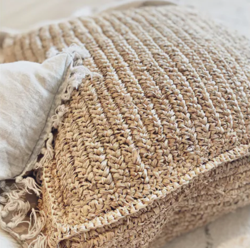 Pouf square floor cushion in natural bohemian jute raffia
