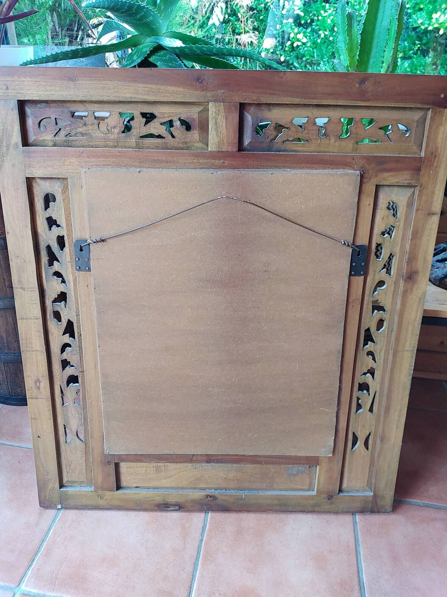 Miroir Balinais Vintage à Porte Volet Sculpté à la Main .