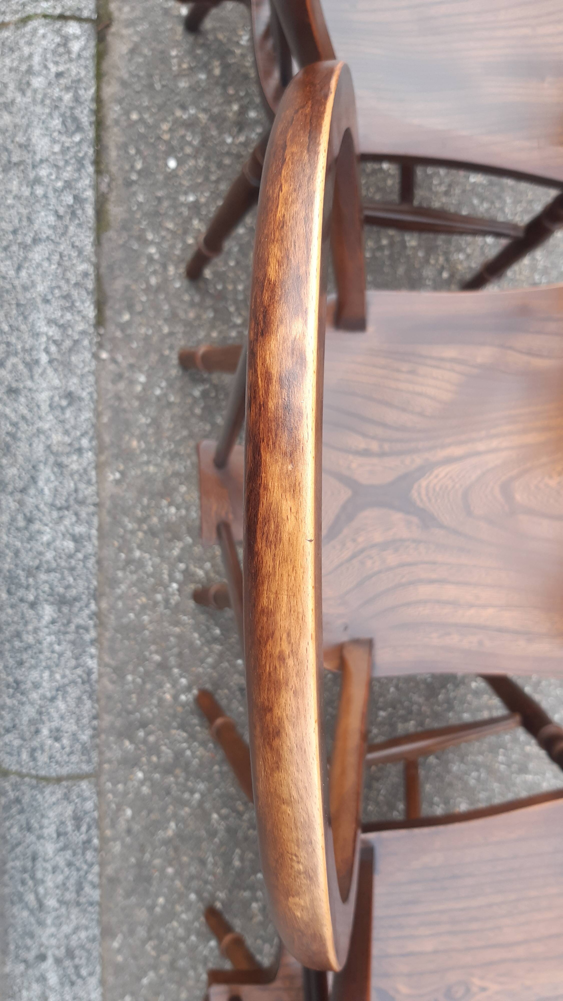 Set of 6 Windsor chairs