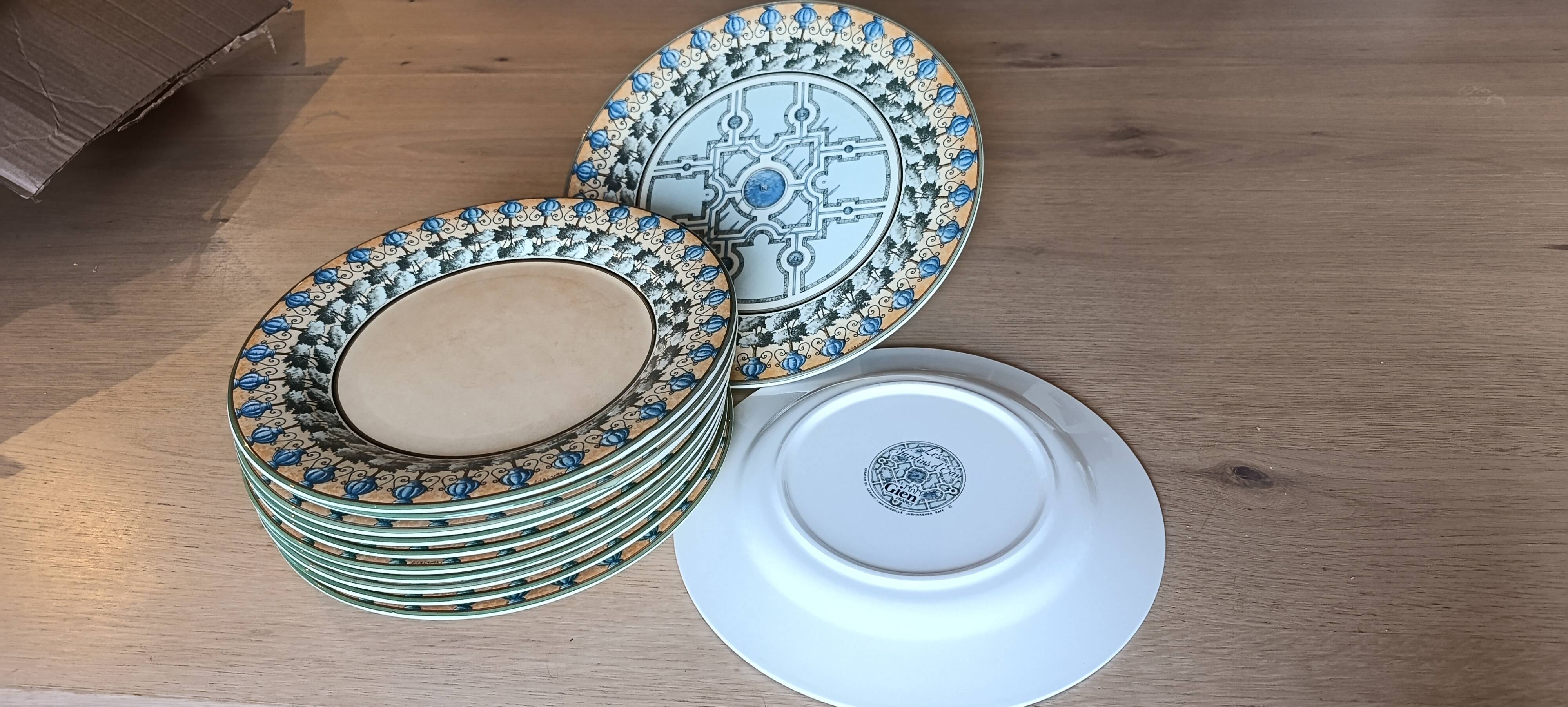 Gien Tableware Set "The Water Gardens"