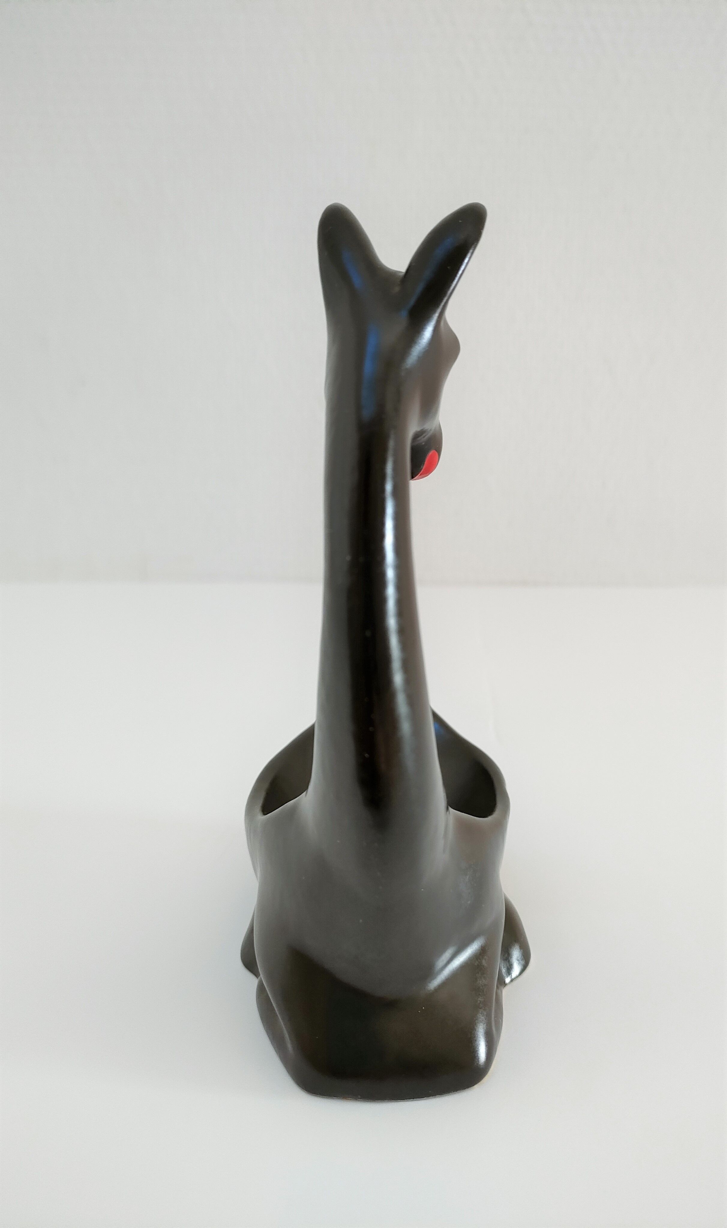 Empty pocket zoomorphic figure ceramic design 60s