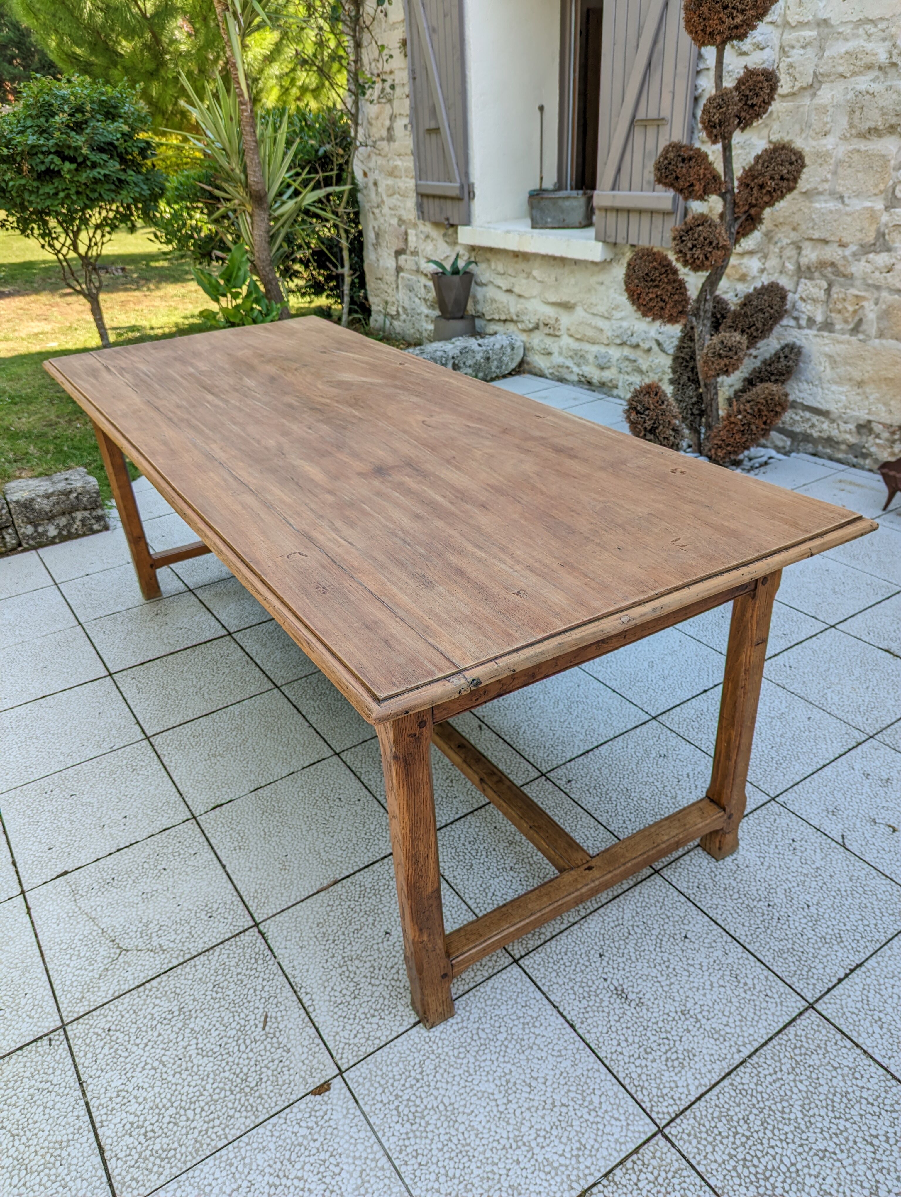 Farmhouse table