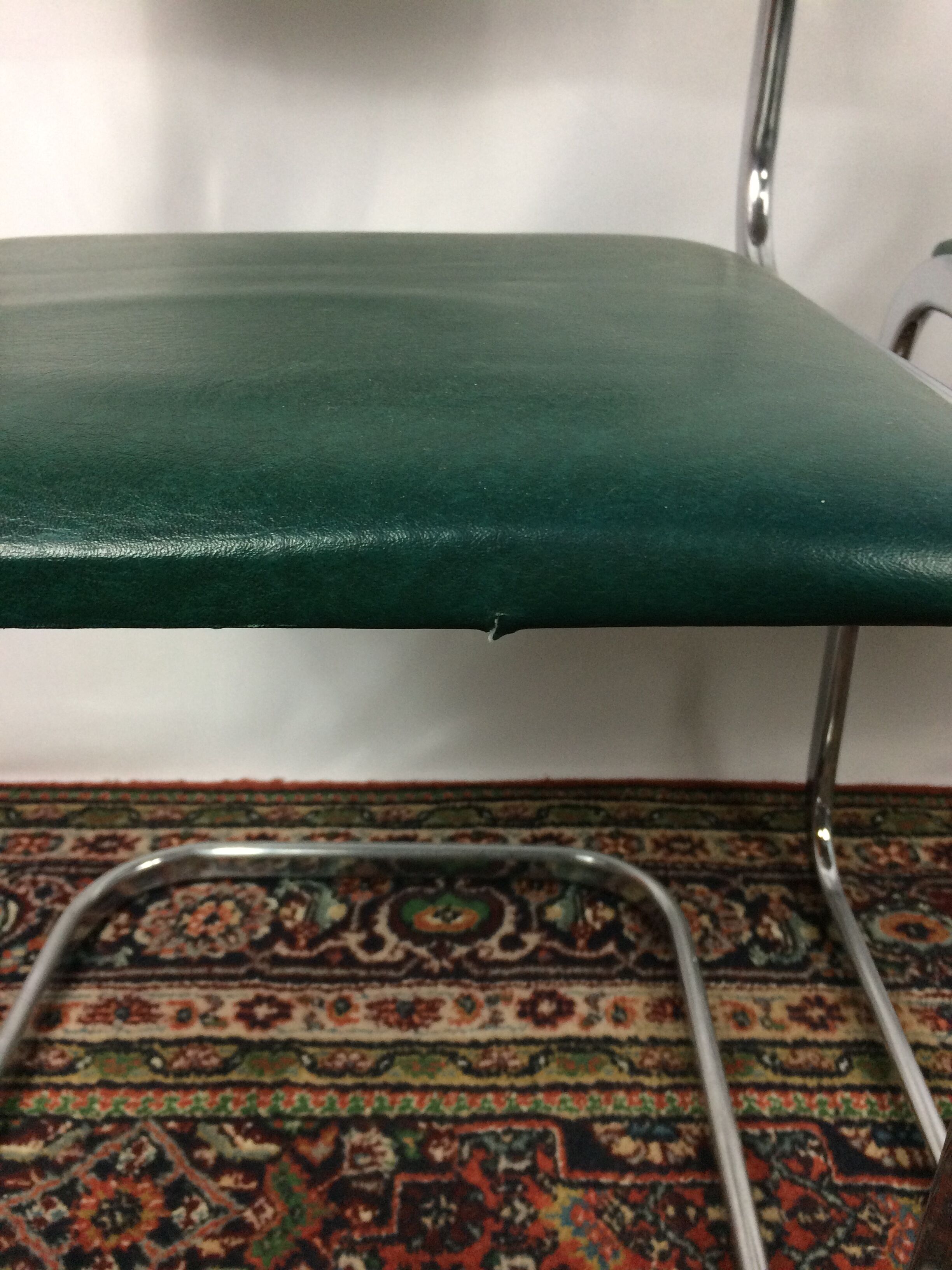 Paire de chaises "cantilever" vintage