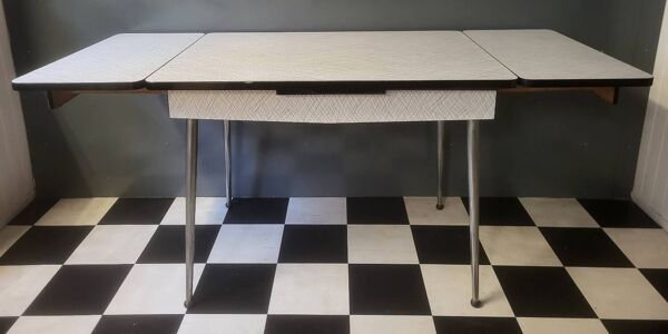 Table à rallonges extensible en formica