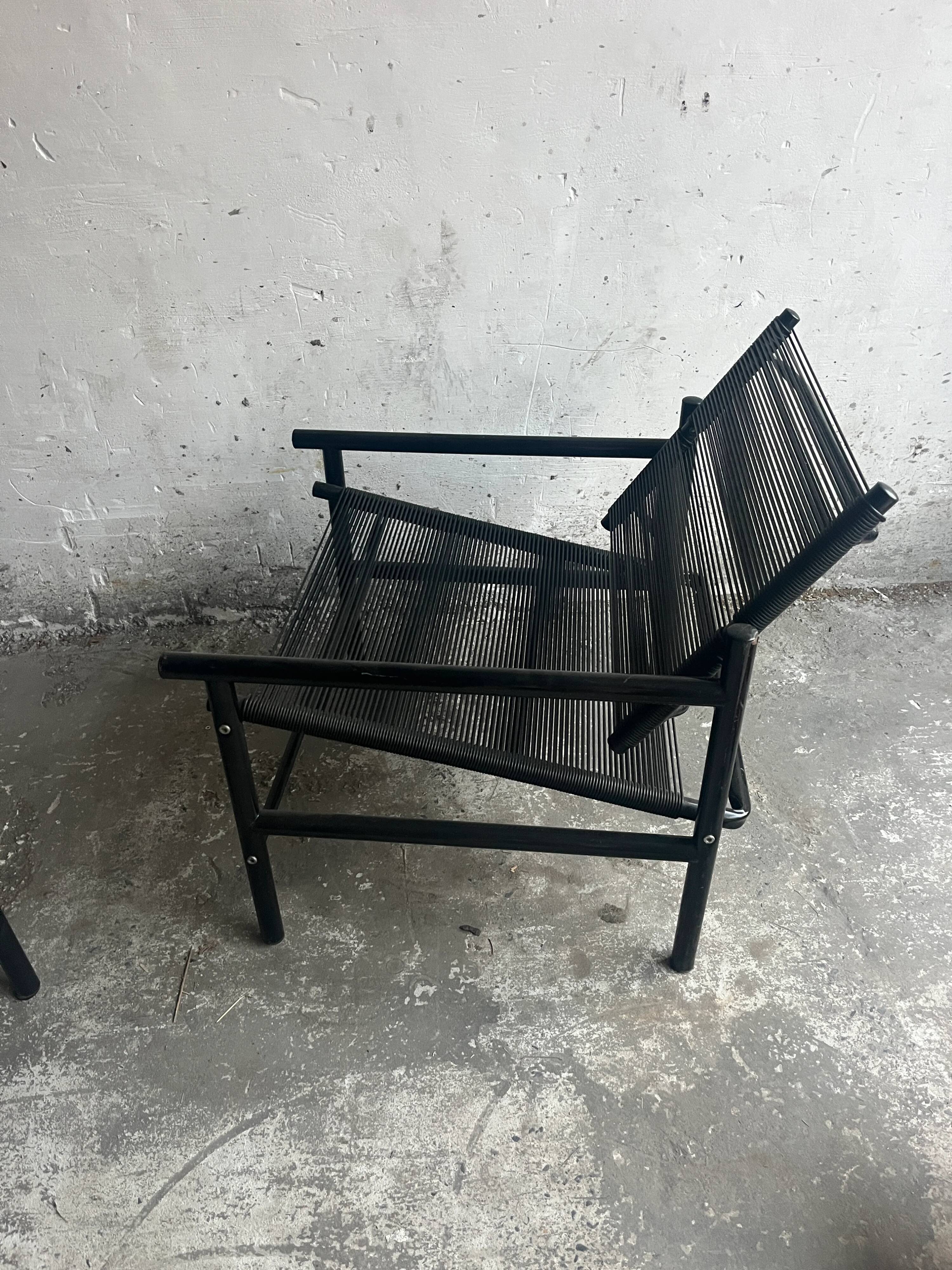 Set of 2 Black PVC Spaghetti Lounge Chairs — Lacquered Metal Frame, Giandomenico Belotti (1980s)