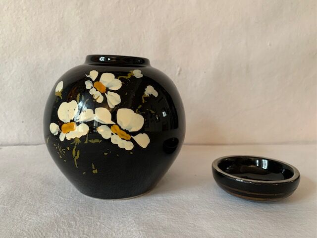 Old black ceramic ginger pot / Vintage Chinese ceramic 1950 / Art deco