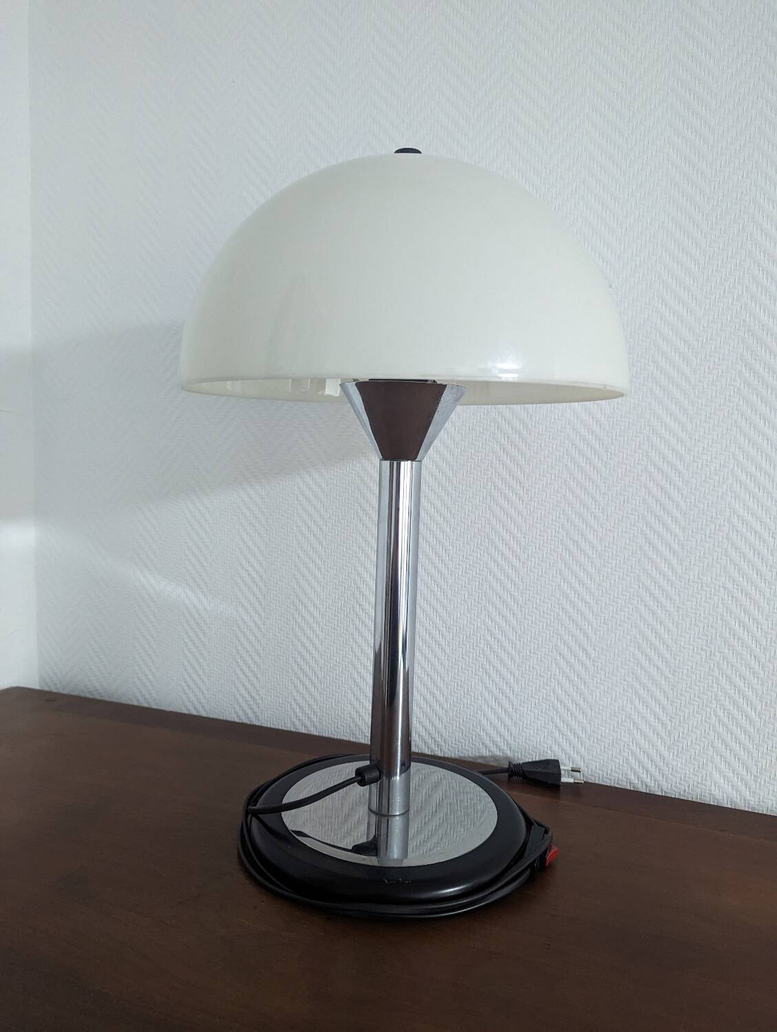 Guzzini lamp