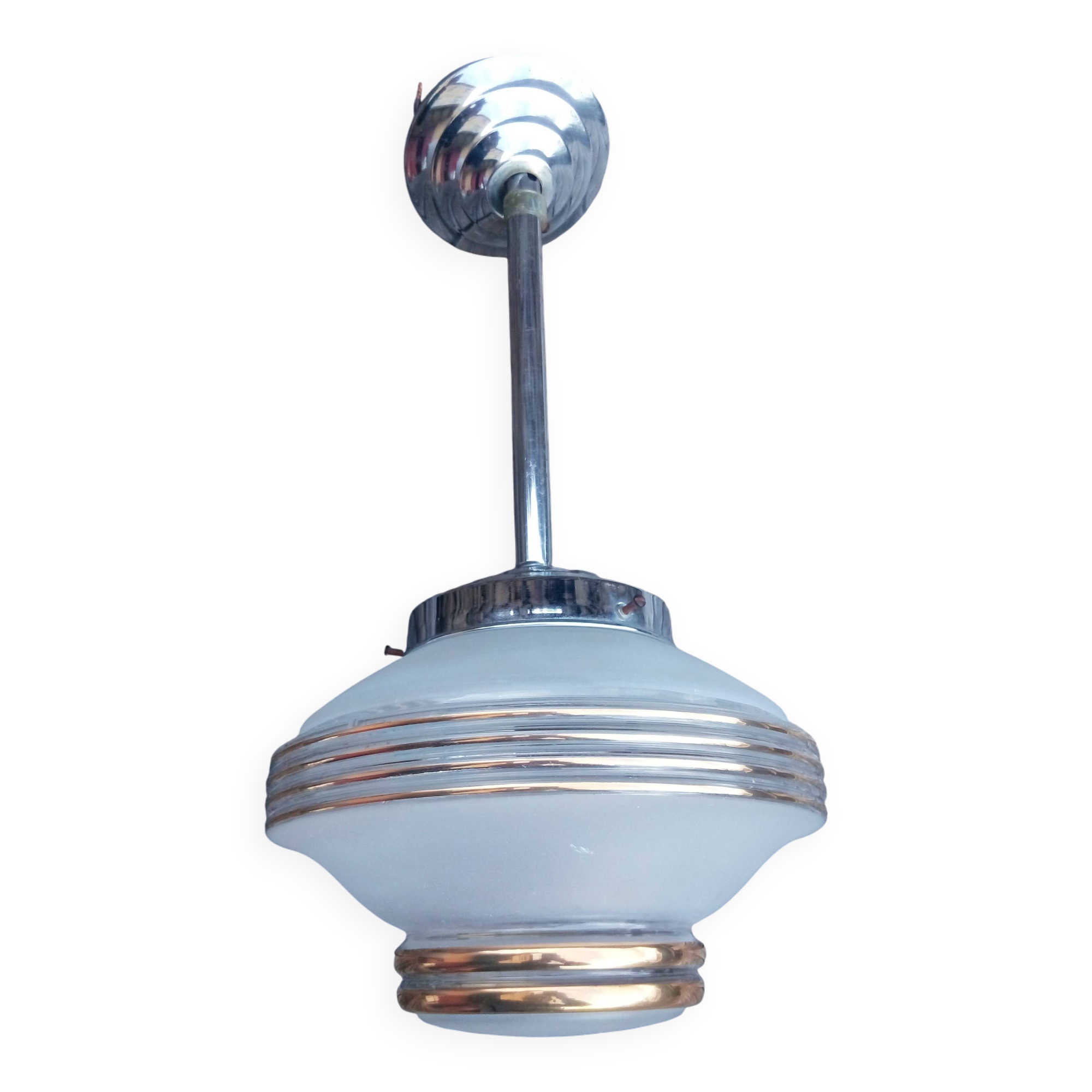 Vintage chandelier - Opaque glass globe and gold - 1950