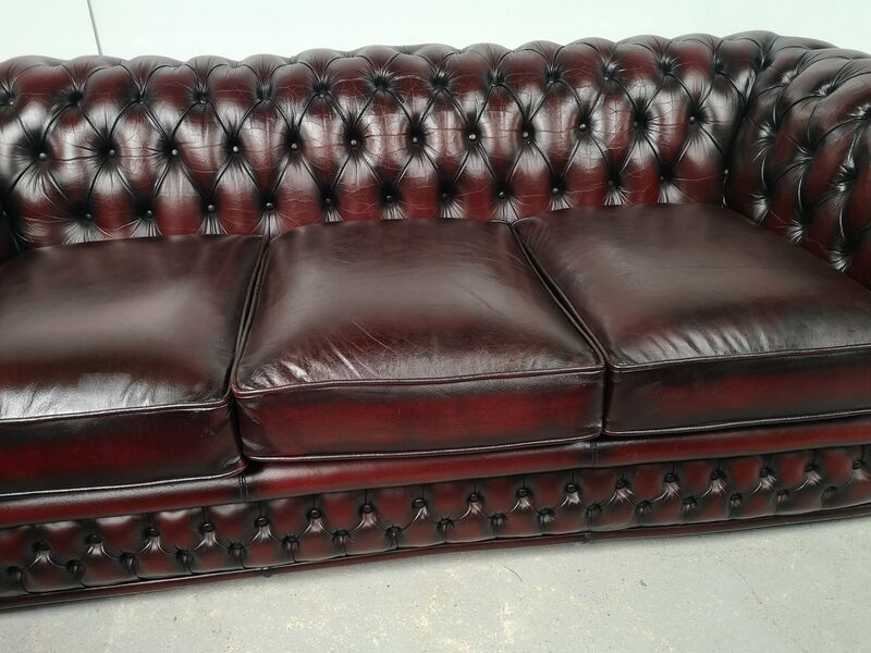 Sofa chesterfield leather burgundy three places bambou