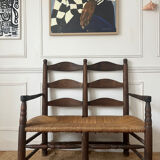 Wood and straw banquette