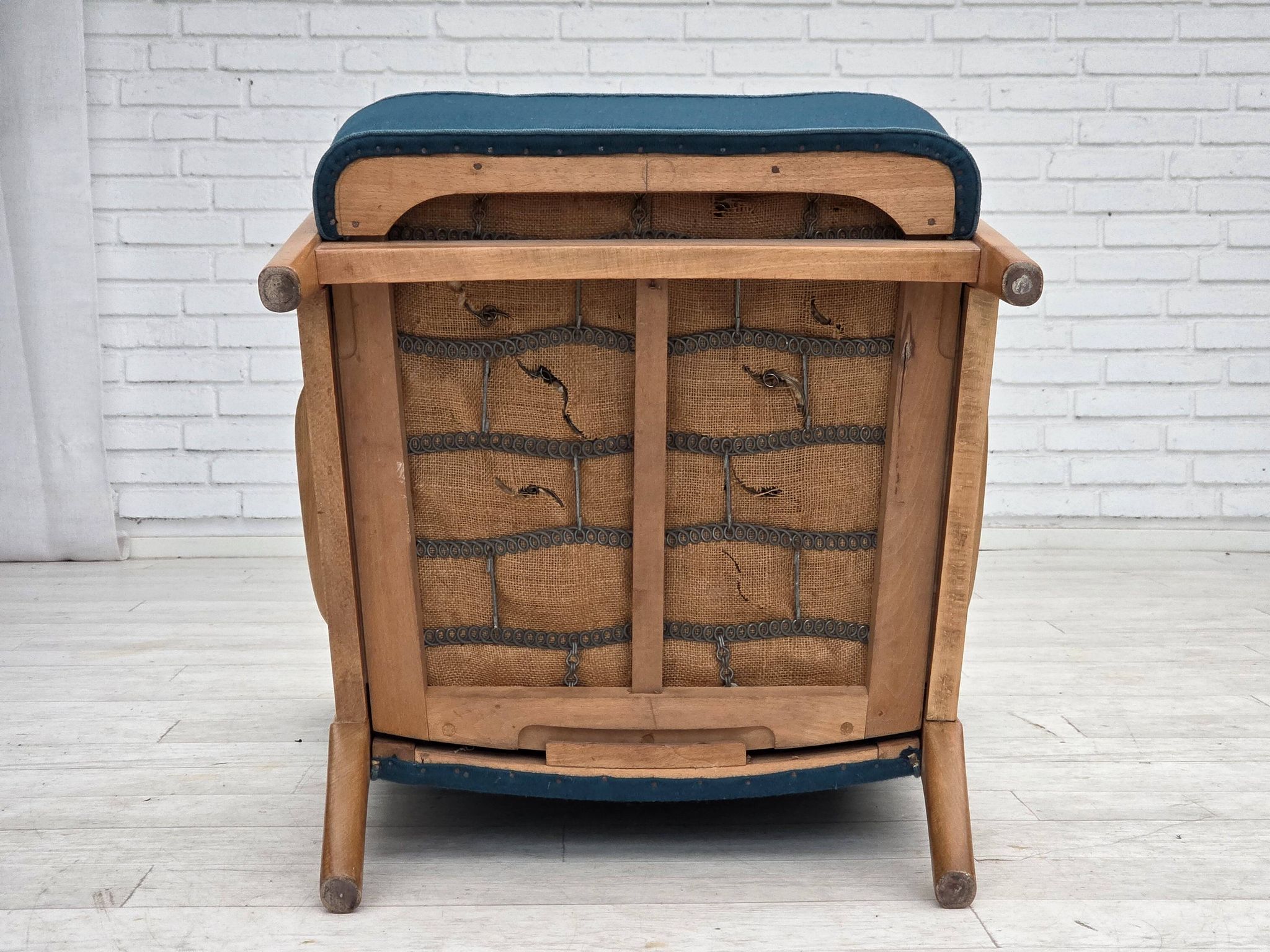 1970s, Danish armchair by Fritz Hansen, furniture wool, beech wood.