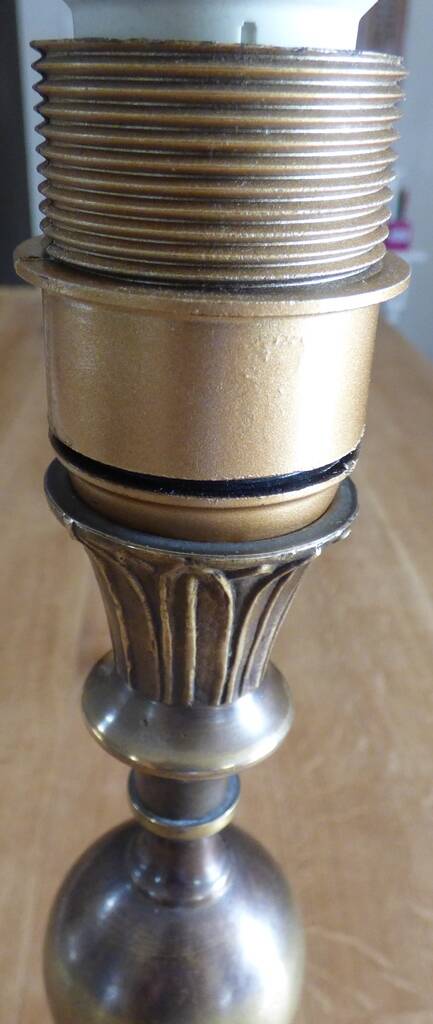 Gold metal lamp base