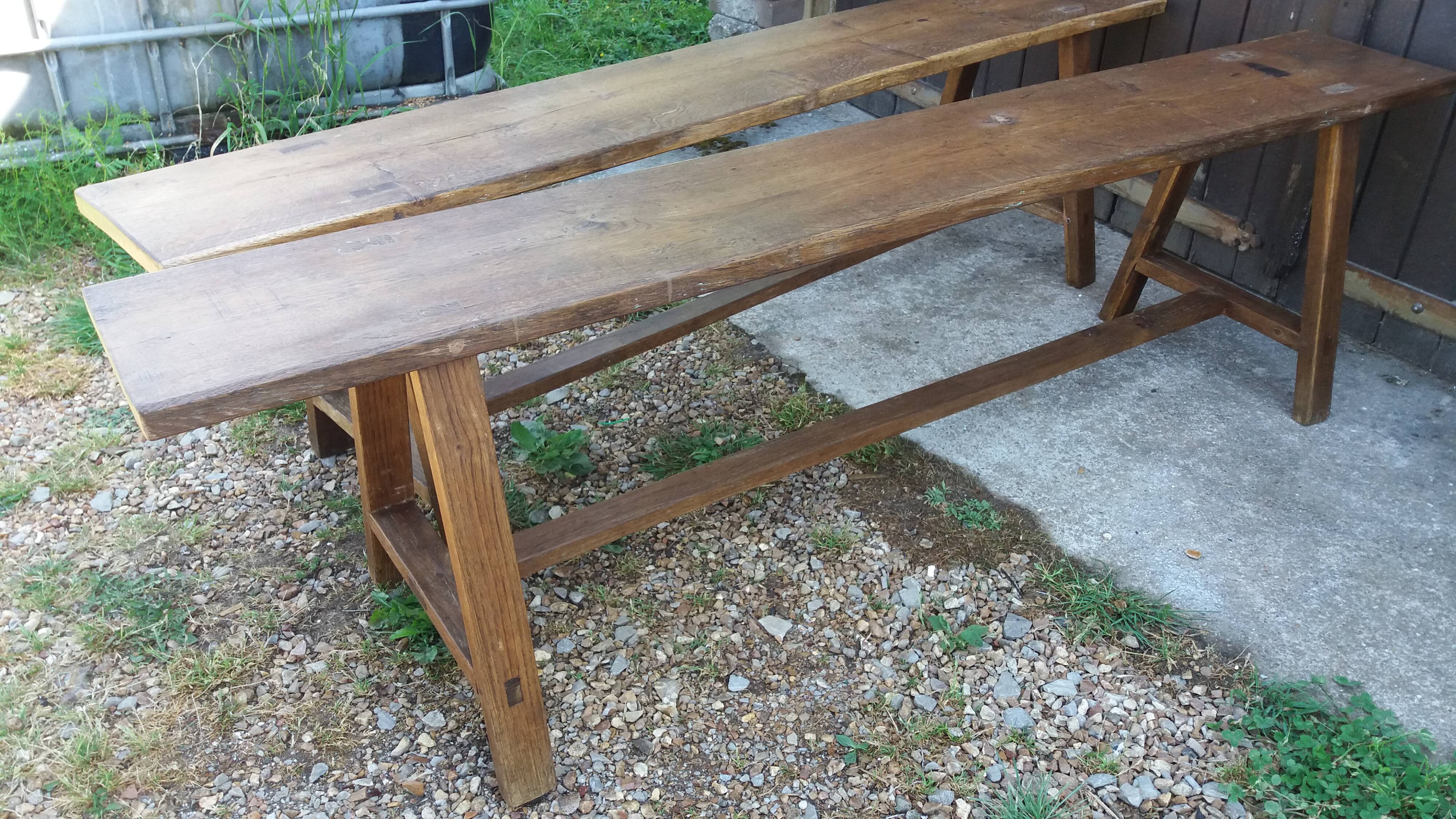 Paire de bancs de ferme