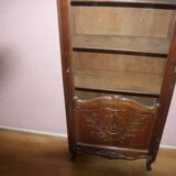 Beech display cabinet, 3 shelves, very good condition.