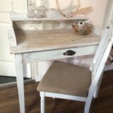 Dressing table with chair