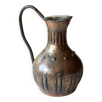 Vase en cuivre