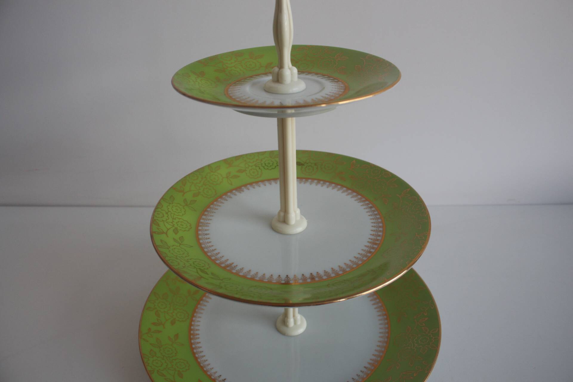 Multi-tiered porcelain tray, Stará Role porcelain, Czechoslovakia, 1950s.