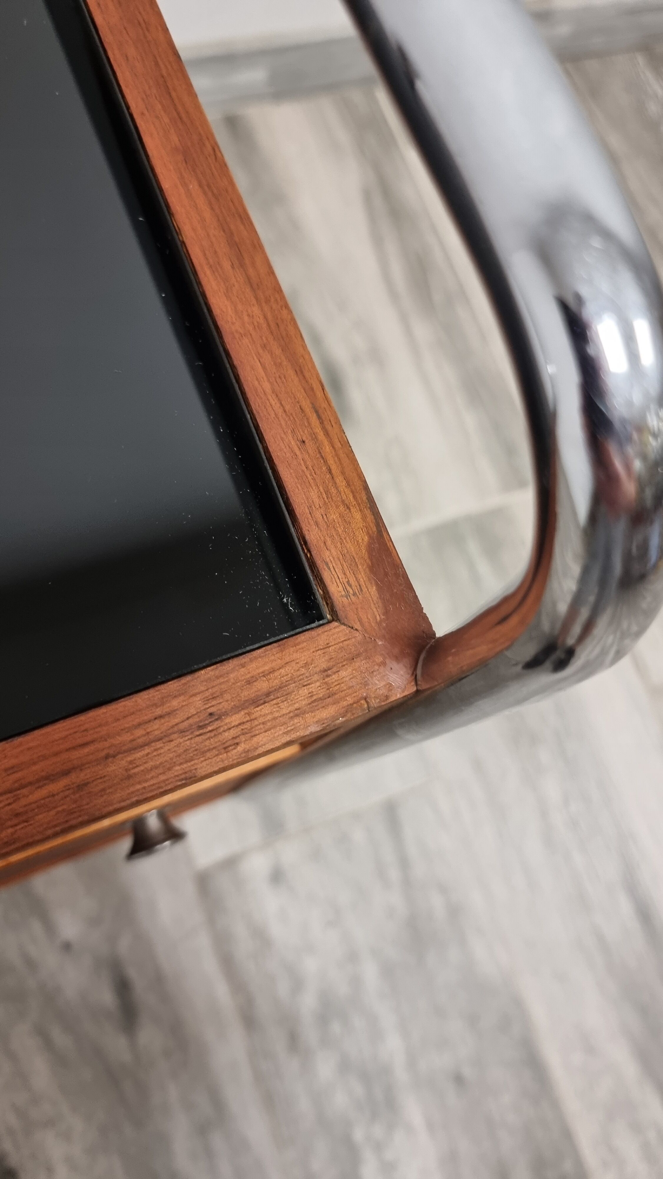 Table de chevet chromée Bauhaus